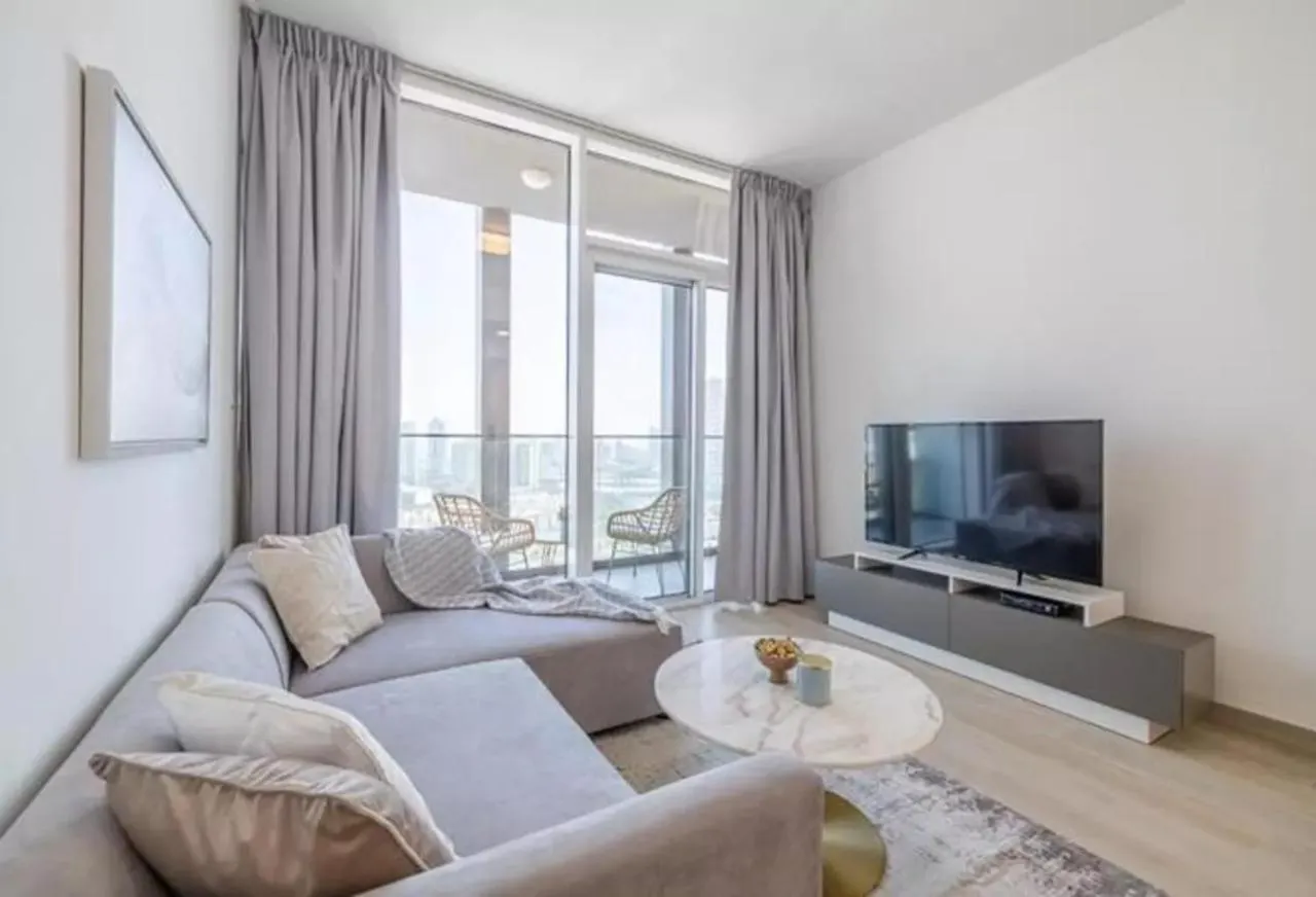 Oyo 849 Home 116 Alcove Residence, Jvc - 1Br Dubai 0*,